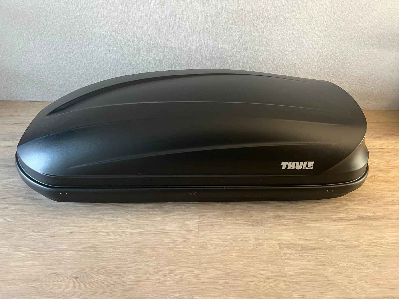 Thule Pacific 200 (M) Dakkoffer - Zwart, Auto diversen, Ophalen, Zo goed als nieuw