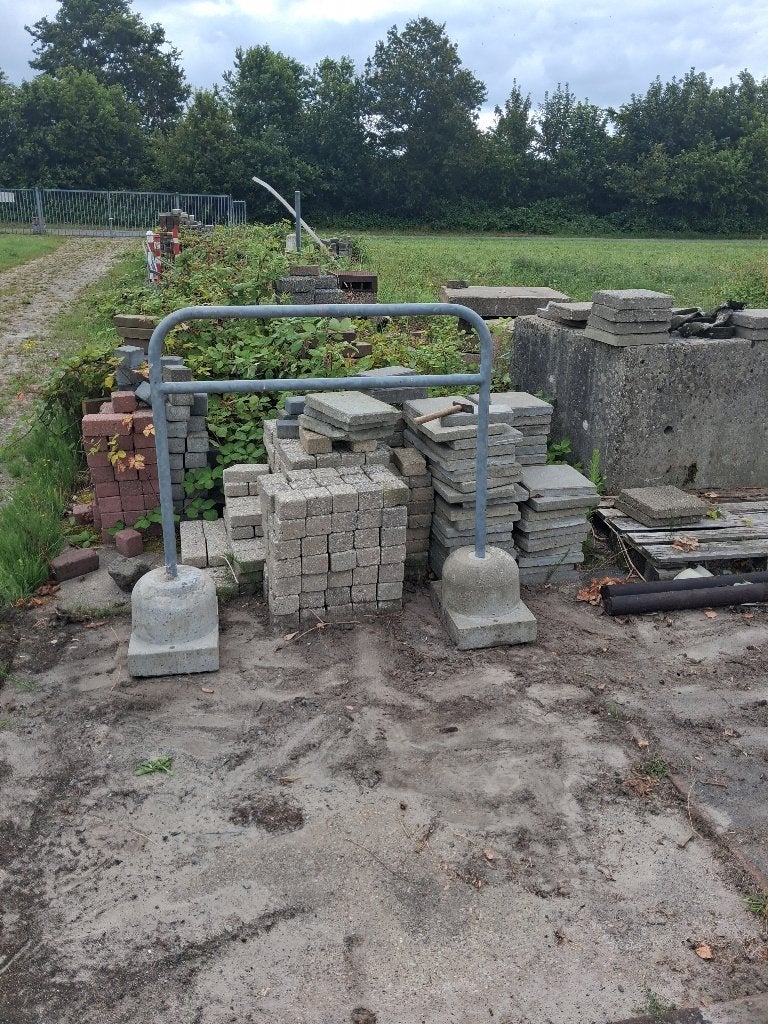 Fietsenrek met beugel, Ophalen, Zo goed als nieuw