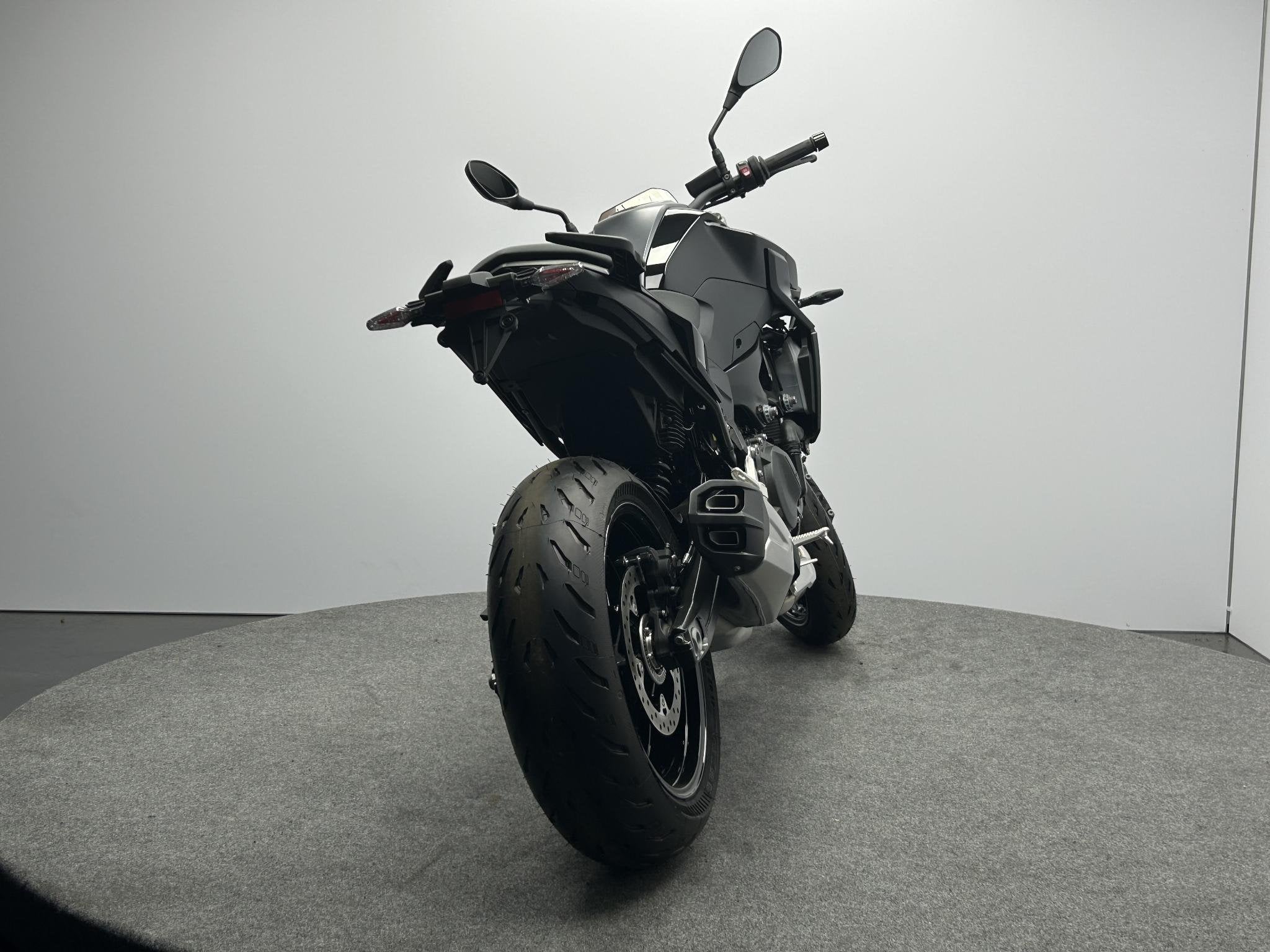BMW F 900 R Pulse Edition, Motoren, Motoren | BMW, Einsteinlaan 5
2289 CC  Rijswijk, NL, 895 cc, Meer dan 35 kW, Toermotor