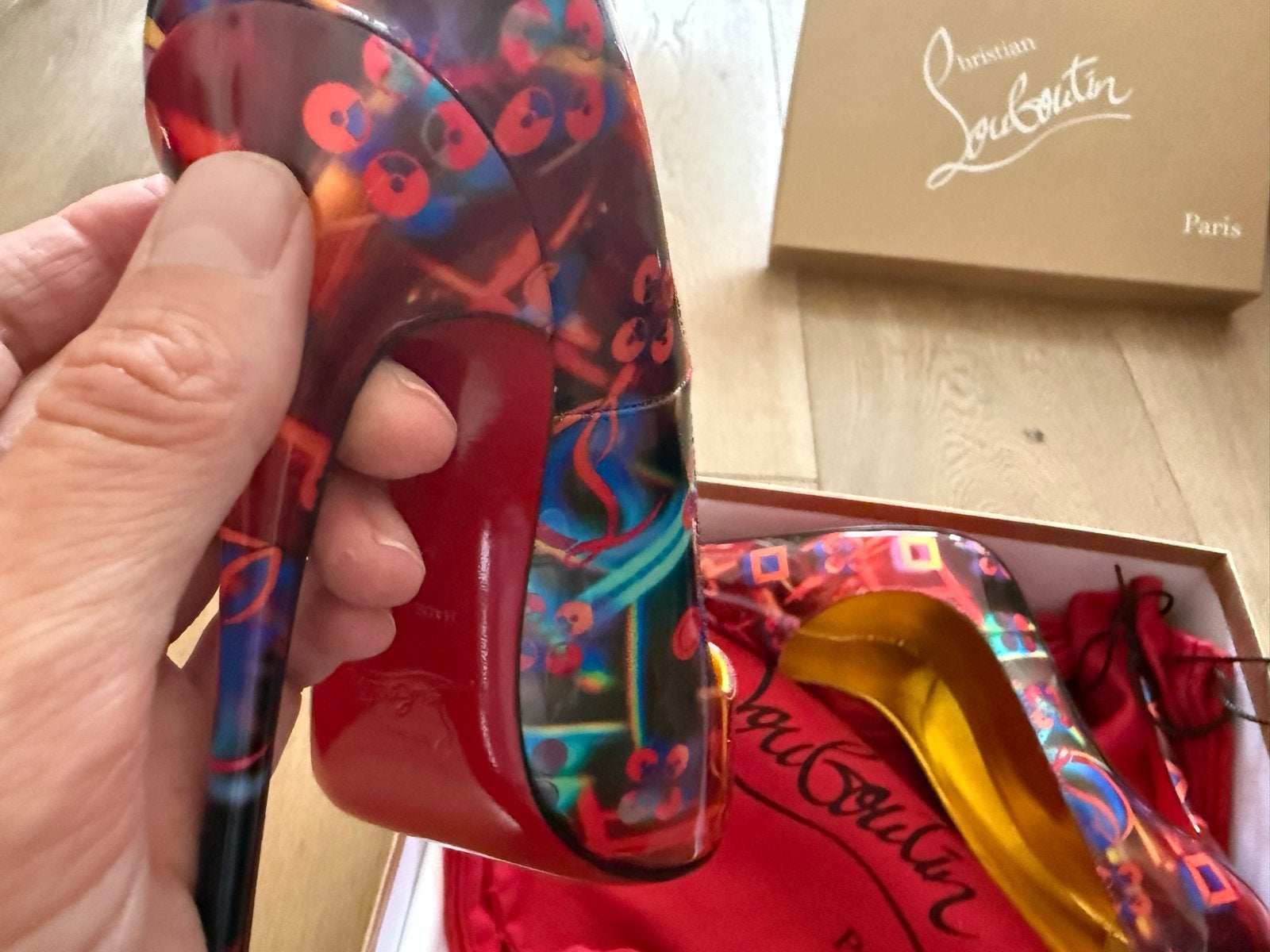 Prachtige Christian Louboutin Pumps - Nooit Gedragen!, Ophalen of Verzenden, Nieuw, Pumps