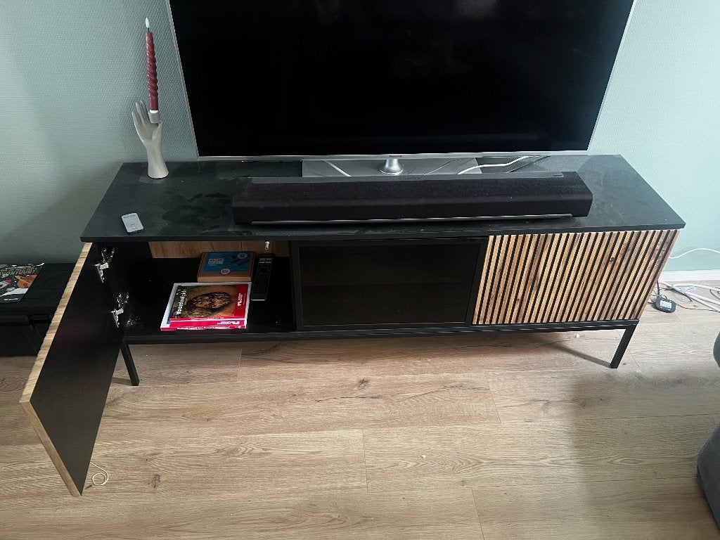 TV-meubel Tiana met verlichting NADUVI Collection, Ophalen, 150 tot 200 cm, Nieuw, Glas