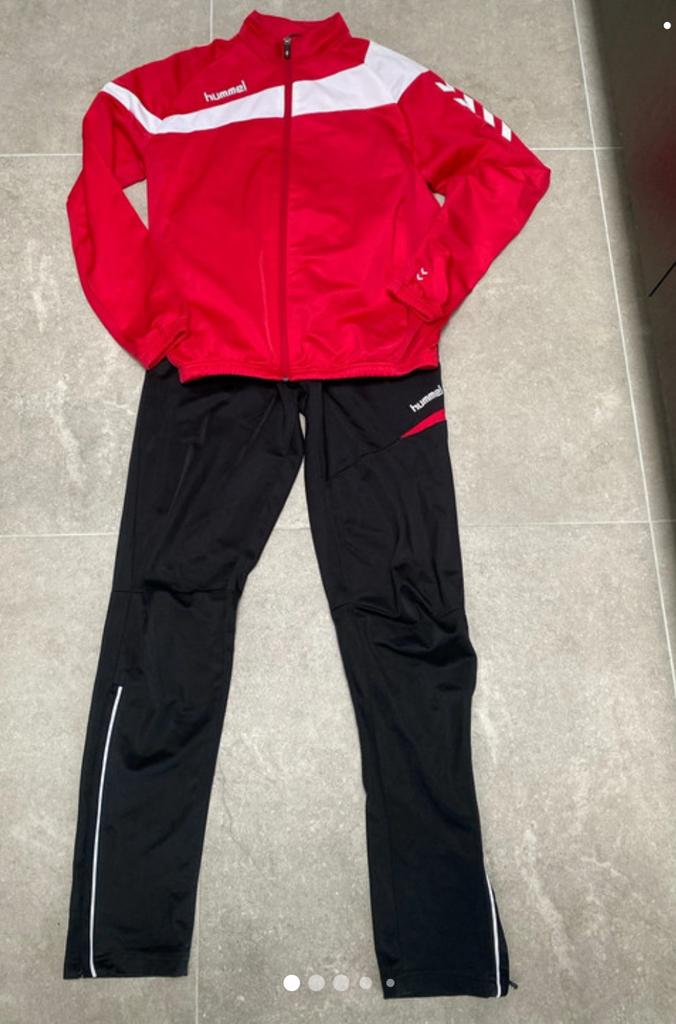 Hummel Trainingspak Maat S - Rood/Zwart, Overige typen, Ophalen of Verzenden, Maat 36 (S), Gedragen