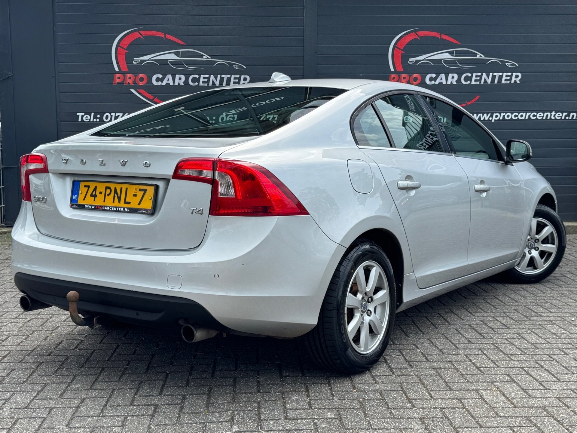 Volvo S60