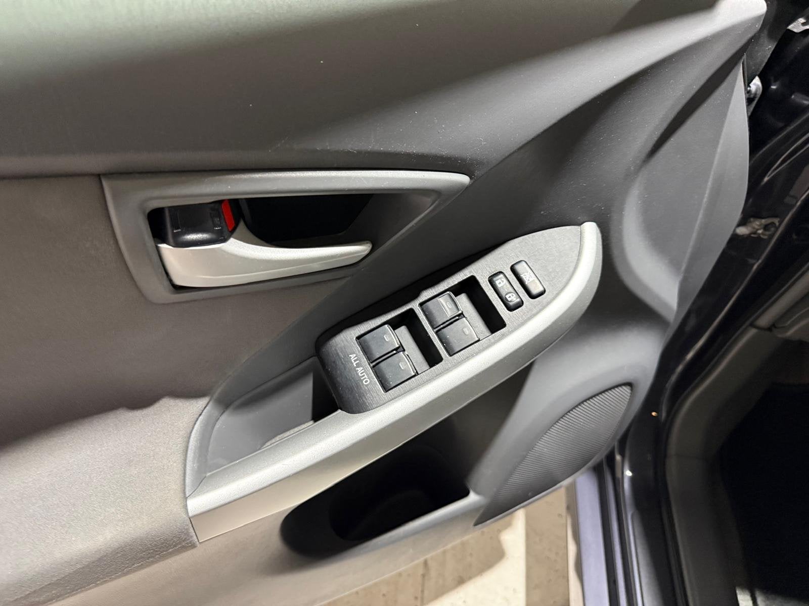 Toyota Prius 1.8 Comfort // DEALERONDERHOUDEN // TREKHAAK //, Auto's, Gebruikt, Zwart, 4 cilinders, Origineel Nederlands