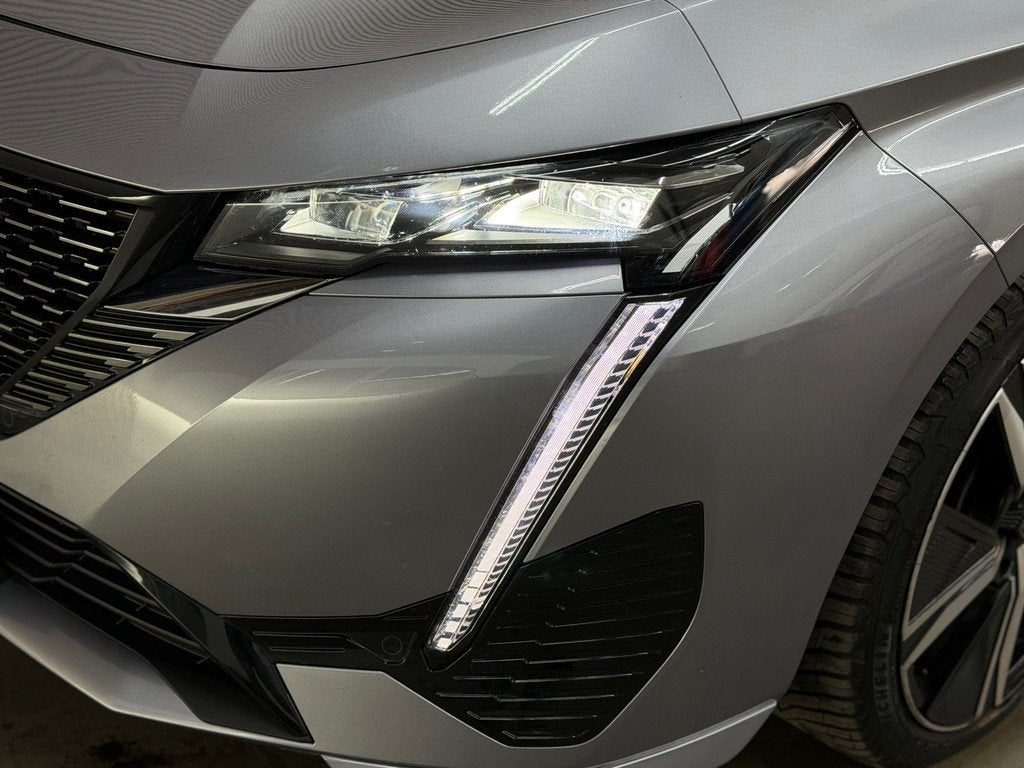 Peugeot 308 1.2 PureTech GT 2022 LED 360-CAMERA ACC CAR-PLAY, Auto's, 1263 kg, 1199 cc, Leder en Stof, 3 cilinders