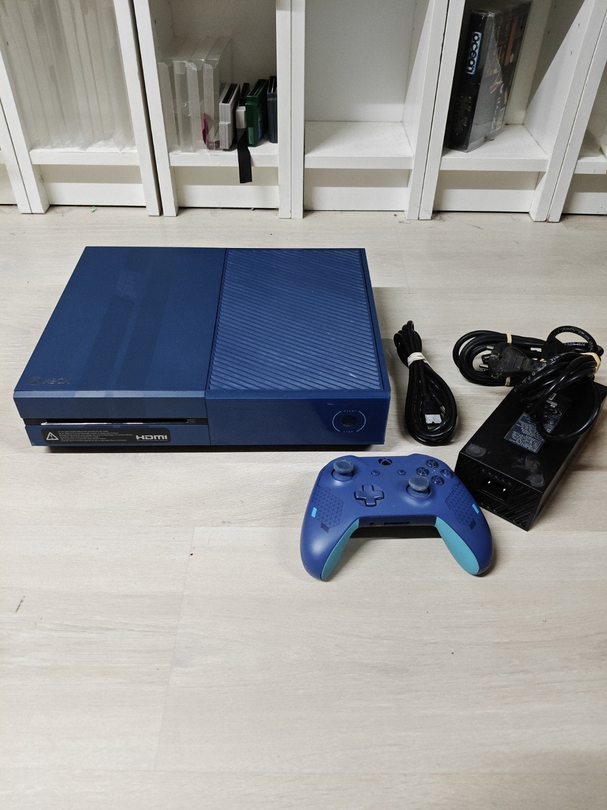 Xbox One 1TB Forza Motorsport 6 Limited edition Blauw, Spelcomputers en Games, One Microsoft Way, Redmond, WA 98052, USA, Microsoft