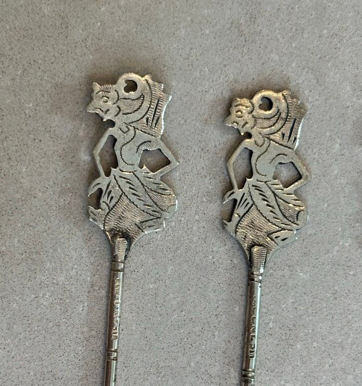 Set van 5 Djokja zilveren theelepels wajang, Antiek en Kunst, Ophalen of Verzenden, Zilver