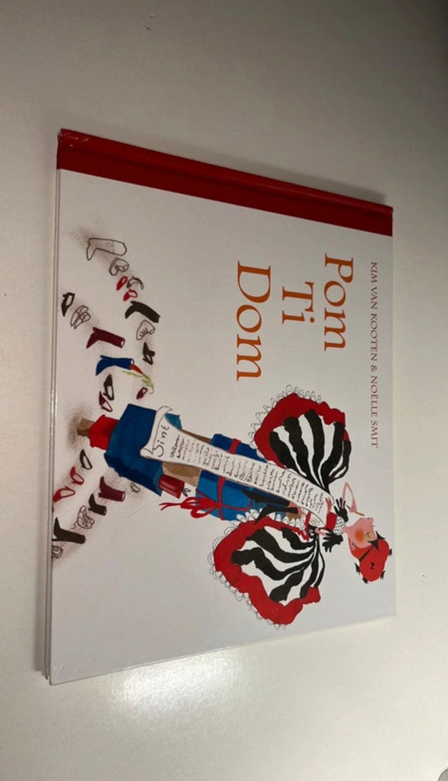 Pom Ti Dom, Ophalen of Verzenden, Zo goed als nieuw, Fictie algemeen