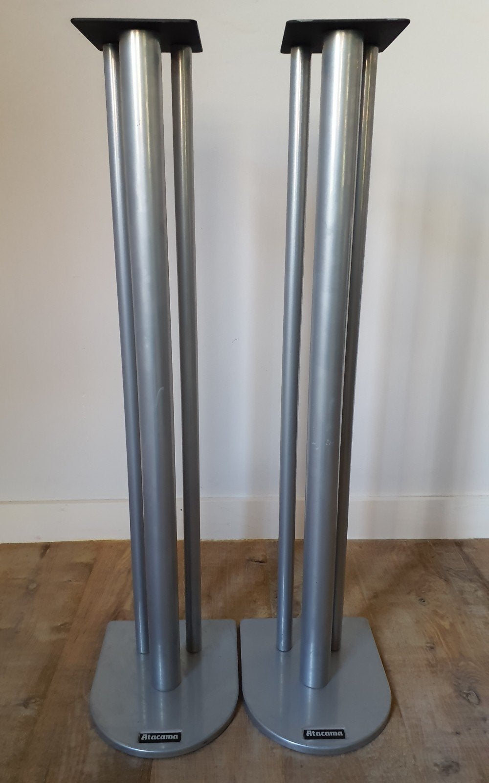 Atacama luidsprekerstandaarden - Zilver (set van 2), Audio, Tv en Foto, Luidsprekers, Gebruikt, Overige typen, Minder dan 60 watt