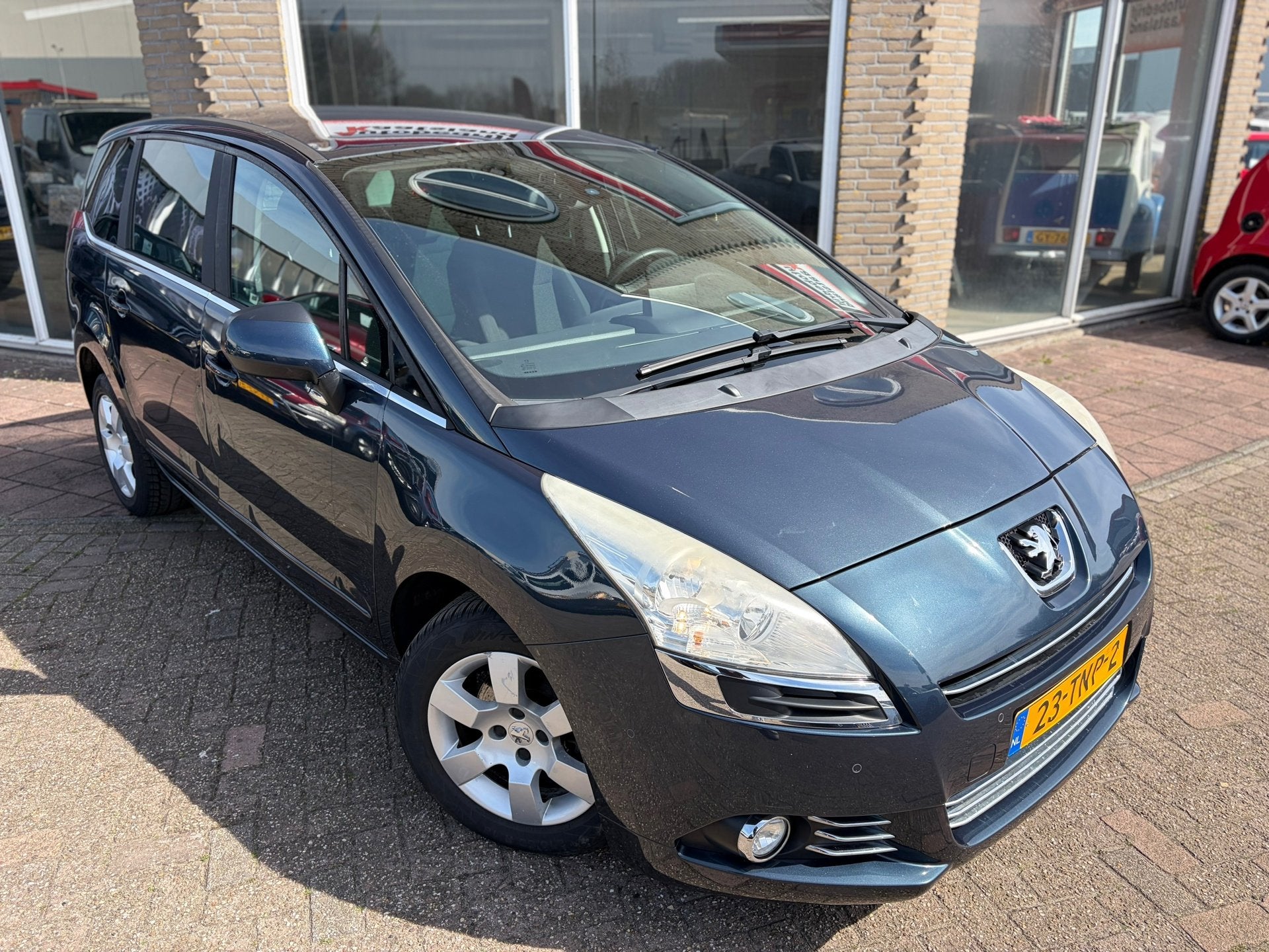 Peugeot 5008 1.6 VTi Blue Lease 5p. - Navi - Cruise - PDC -, Voorwielaandrijving, Euro 5, Gebruikt, Zwart
