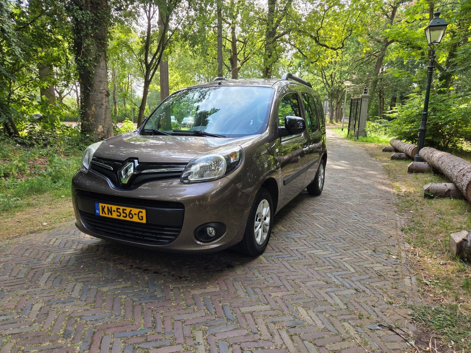 Renault Kangoo rolstoel auto 3+1 in keurige staat., Voorwielaandrijving, Stof, Zwart, Bruin