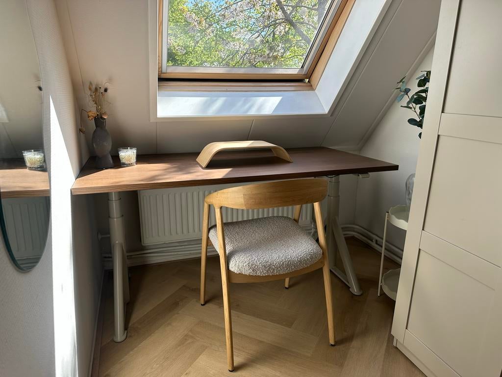 IKEA IDÅSEN Zit-sta bureau, bruin/beige, 160x80 cm, Huis en Inrichting, Bureaus, Ophalen, Zit-sta bureau, Spaanplaat of MDF, Zo goed als nieuw