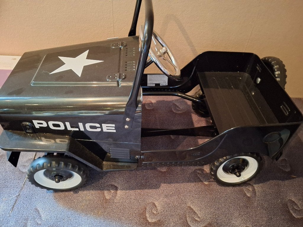Als nieuw grote politie trapauto merk marquant ong 90 cm, Ophalen, Zo goed als nieuw, Trapvoertuig