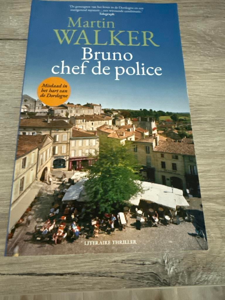 Martin Walker - Bruno, chef de police, Ophalen, Europa overig, Zo goed als nieuw, Martin Walker