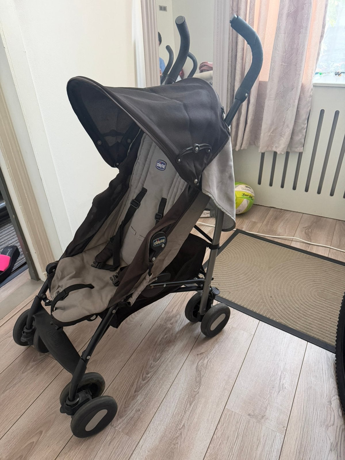 Chicco buggy, Ophalen of Verzenden, Zo goed als nieuw, Zonnekap