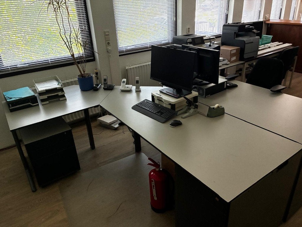kantoormeubilair, Zakelijke goederen, Kantoor en Winkelinrichting | Kantoormeubilair en Inrichting, Aankleding binnen, Ophalen
