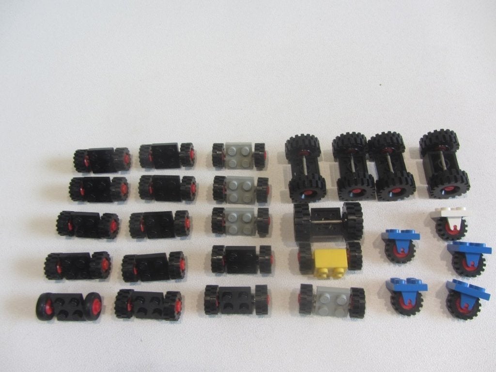 lego losse vintage wielen, Kinderen en Baby's, Speelgoed | Duplo en Lego, Ophalen of Verzenden, Gebruikt, Lego