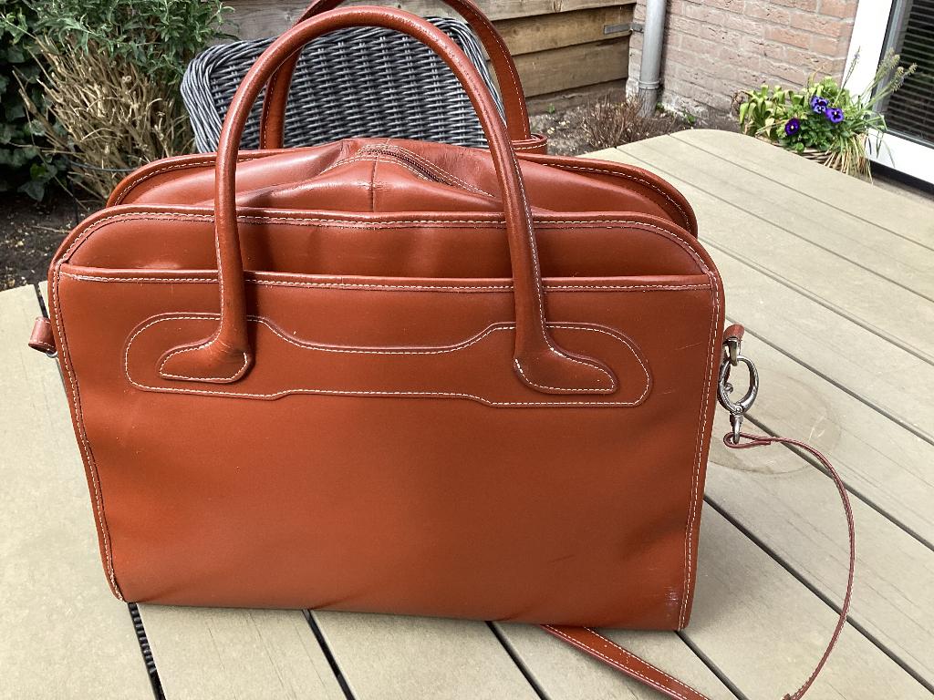 Mcklein 17 inch laptoptas, Computers en Software, Laptoptassen, Bruin, Tabletvak, Trolleytas, 17 inch of meer