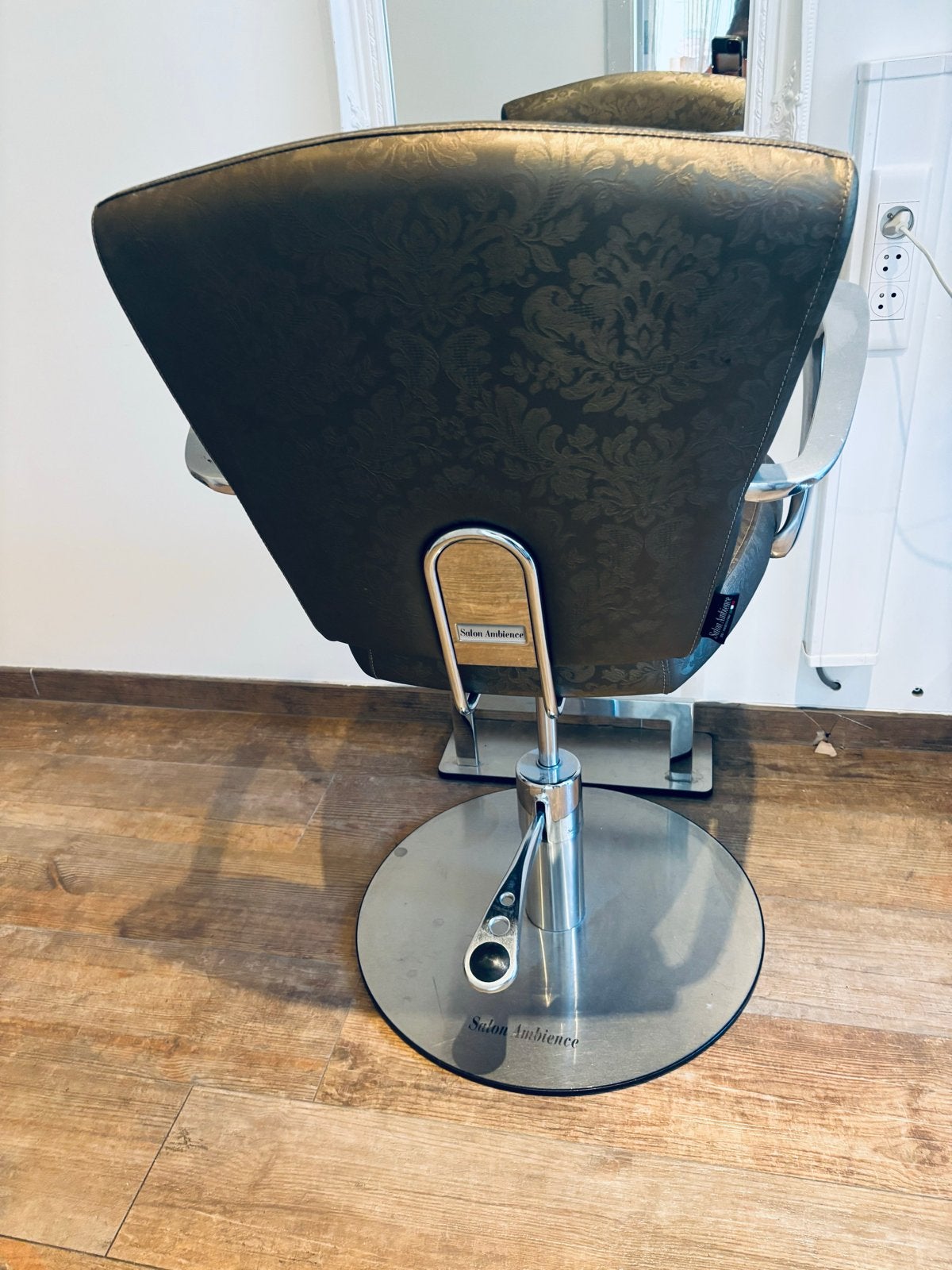 2 kappersstoelen, Ophalen, Overige materialen, Twee, Overige kleuren