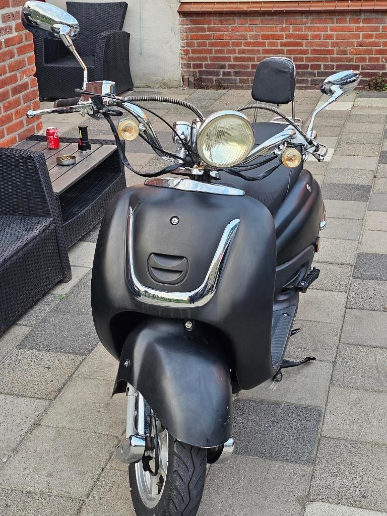 Agm Retro extra V641, Gebruikt, Benzine, Ophalen, Overige merken