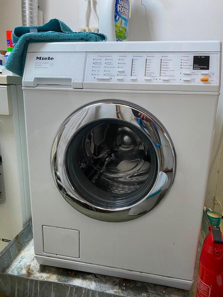 Wasmachine Miele W3831, Witgoed en Apparatuur, Wasmachines, Gebruikt, Voorlader, 4 tot 6 kg, 85 tot 90 cm, 1200 tot 1600 toeren