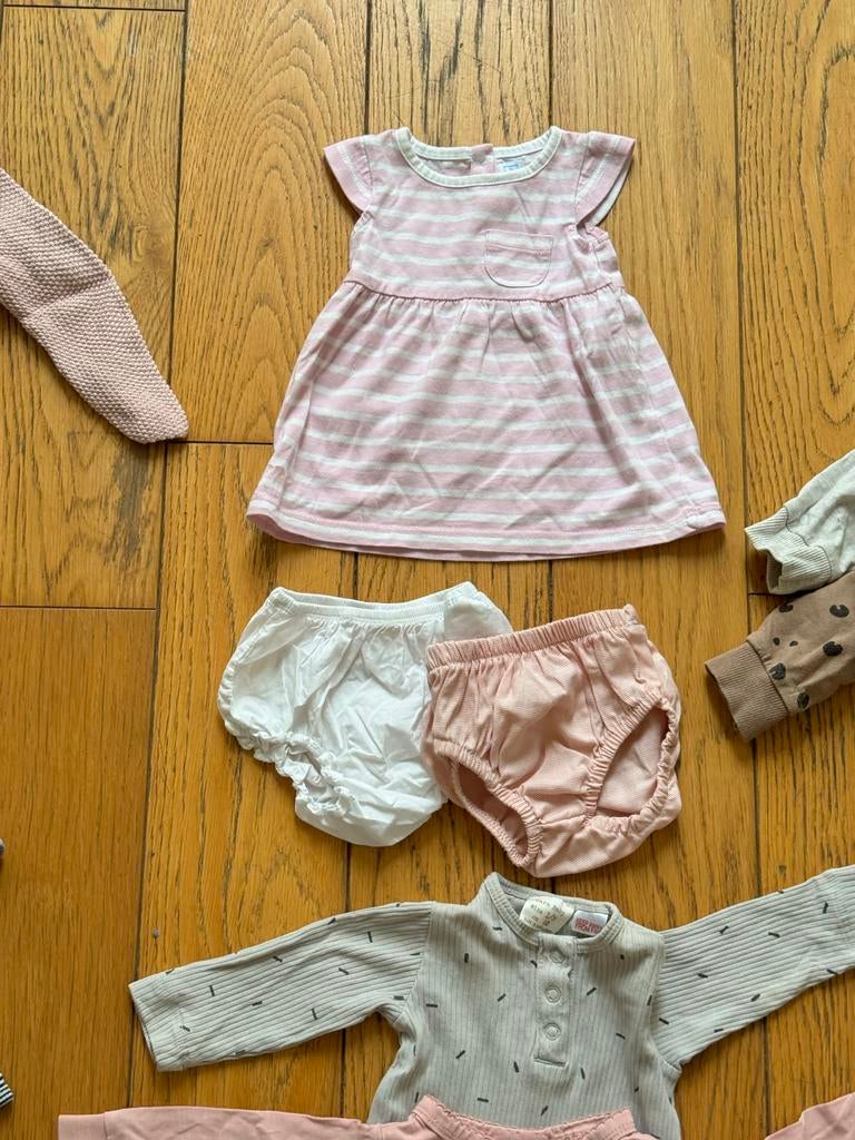 Newborn kleding set - 21 stuks - Zara & H&M, Kinderen en Baby's, Ophalen of Verzenden, Zo goed als nieuw, Maat 56