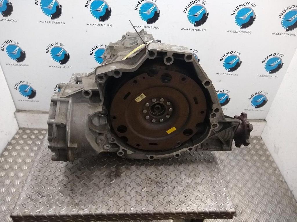AUDI A4 TRANSMISSIE / VERSNELLINGSBAK 2010, Ophalen of Verzenden, Gebruikt, Stiba lid
