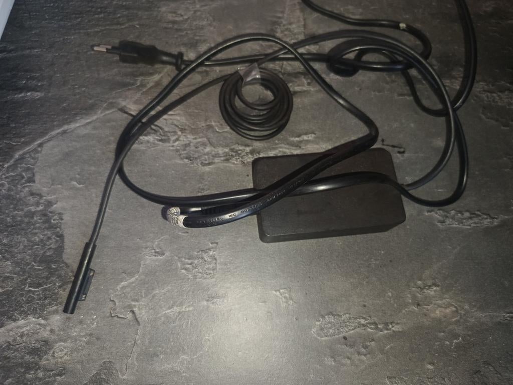 Microsoft Surface Oplader - Origineel, Computers en Software, Laptop-opladers, Ophalen of Verzenden, Gebruikt, Microsoft