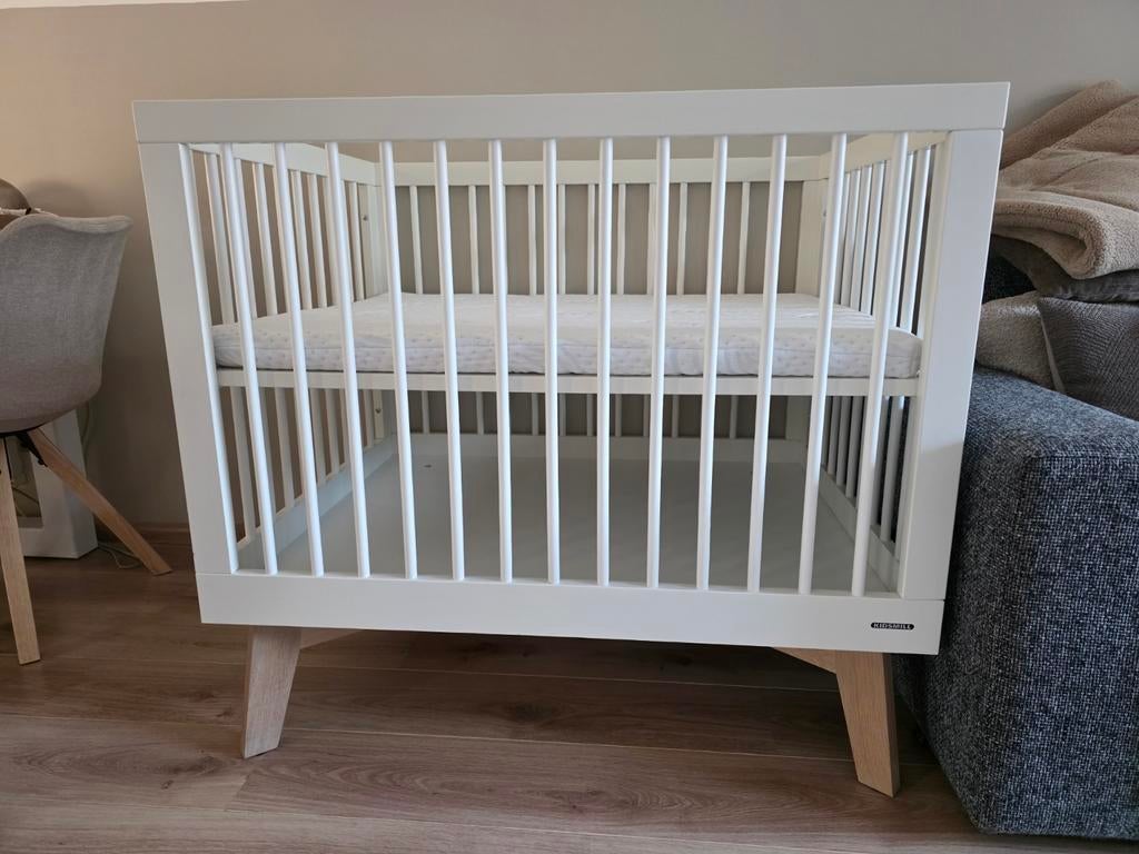 Kidsmill Sixties Box 80x100, Kinderen en Baby's, Babywiegjes en Ledikanten, Ophalen, Zo goed als nieuw, Ledikant
