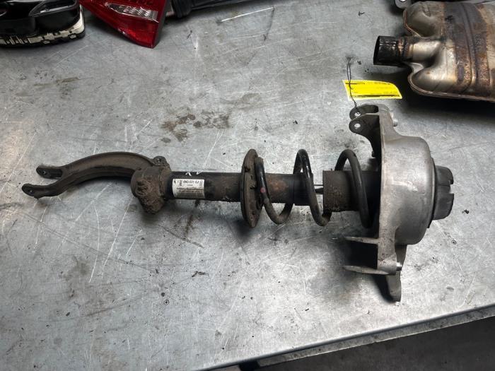 Schokdemperpoot rechts-voor van een Audi A4, Auto-onderdelen, Ophanging en Onderstel, Audi, Gebruikt, 3 maanden garantie, Ophalen of Verzenden