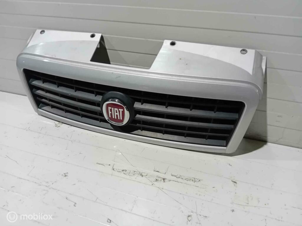 Grille Fiat Doblo, Ophalen of Verzenden, Gebruikt