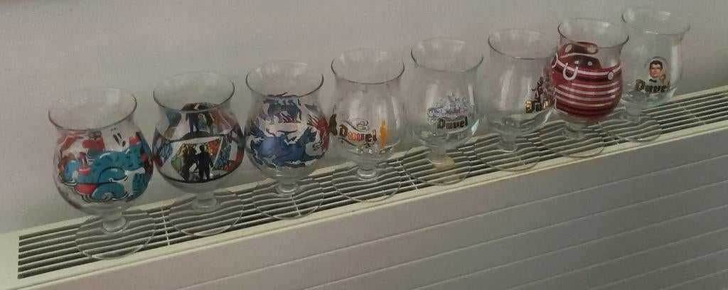 Duvel collector glazen limited 8 verschillende, Ophalen of Verzenden, Zo goed als nieuw, Glas of Glazen, Duvel