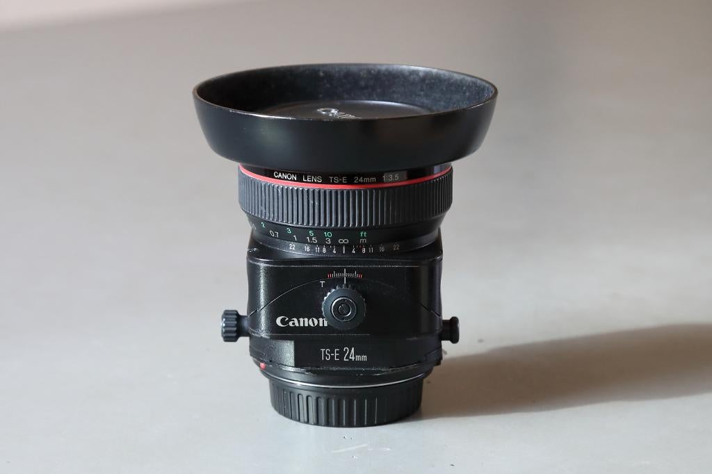 Canon TS-E 24 mm f/3.5L weinig gebruikt, Audio, Tv en Foto, Fotografie | Lenzen en Objectieven, Ophalen of Verzenden, Zo goed als nieuw