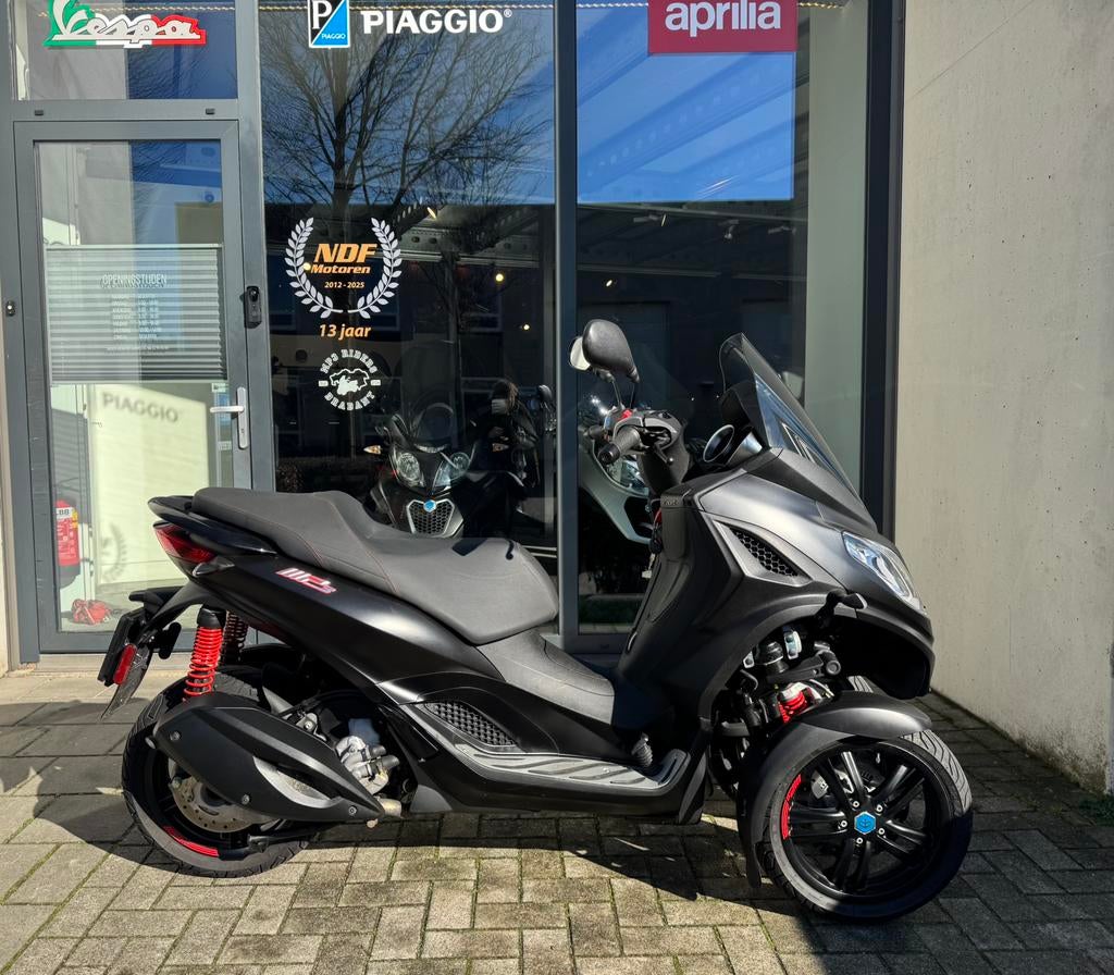 Piaggio mp3 300cc hpe abs asr autorijbewijs!!, Motoren, Motoren | Piaggio, Particulier, Scooter, Ophalen of Verzenden