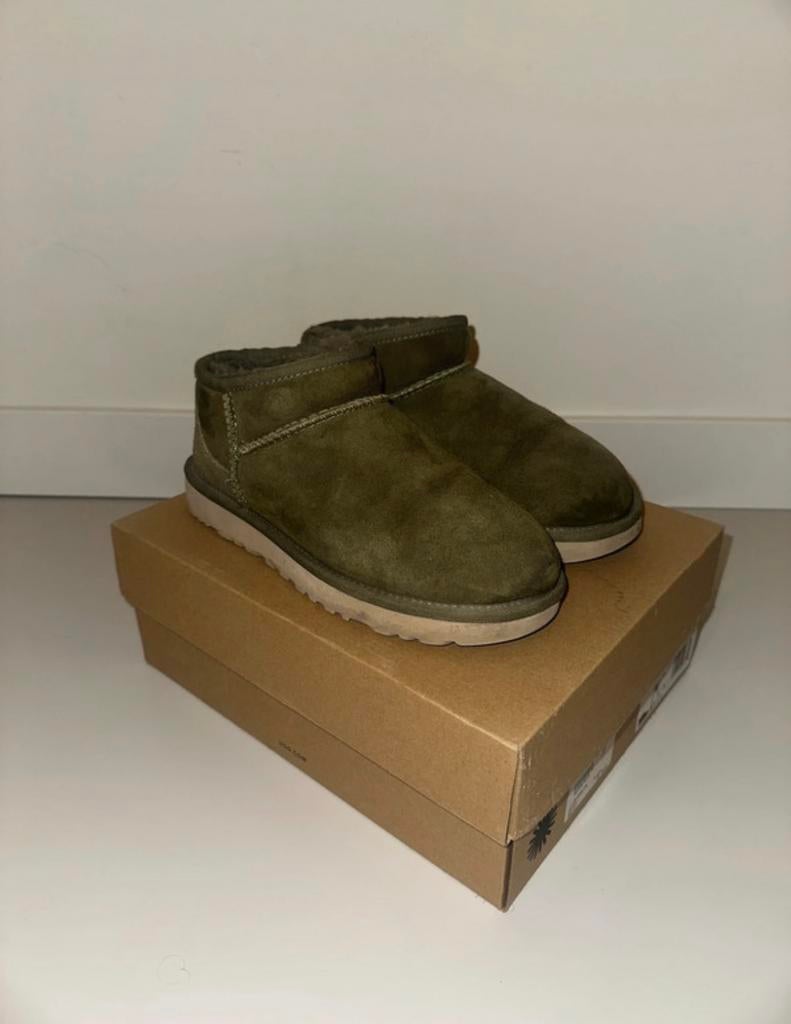 UGG classic ultra mini maat 37, Kleding | Dames, Schoenen, Ophalen, Lage of Enkellaarzen, Gedragen, Groen