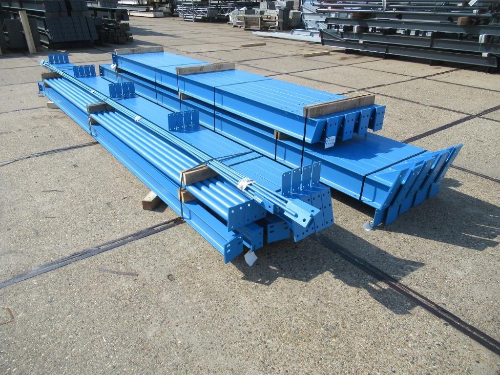 Z.g.a.n. Staalconstructie 12.00 x 25.00 meter, 300 m², Koop, Opslag of Loods