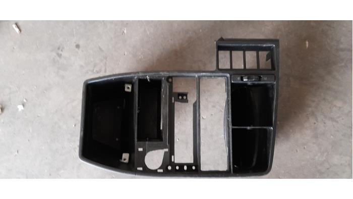 Radio omlijsting van een Volkswagen Corrado, Auto-onderdelen, Ophalen of Verzenden, 3 maanden garantie, Gebruikt, Volkswagen