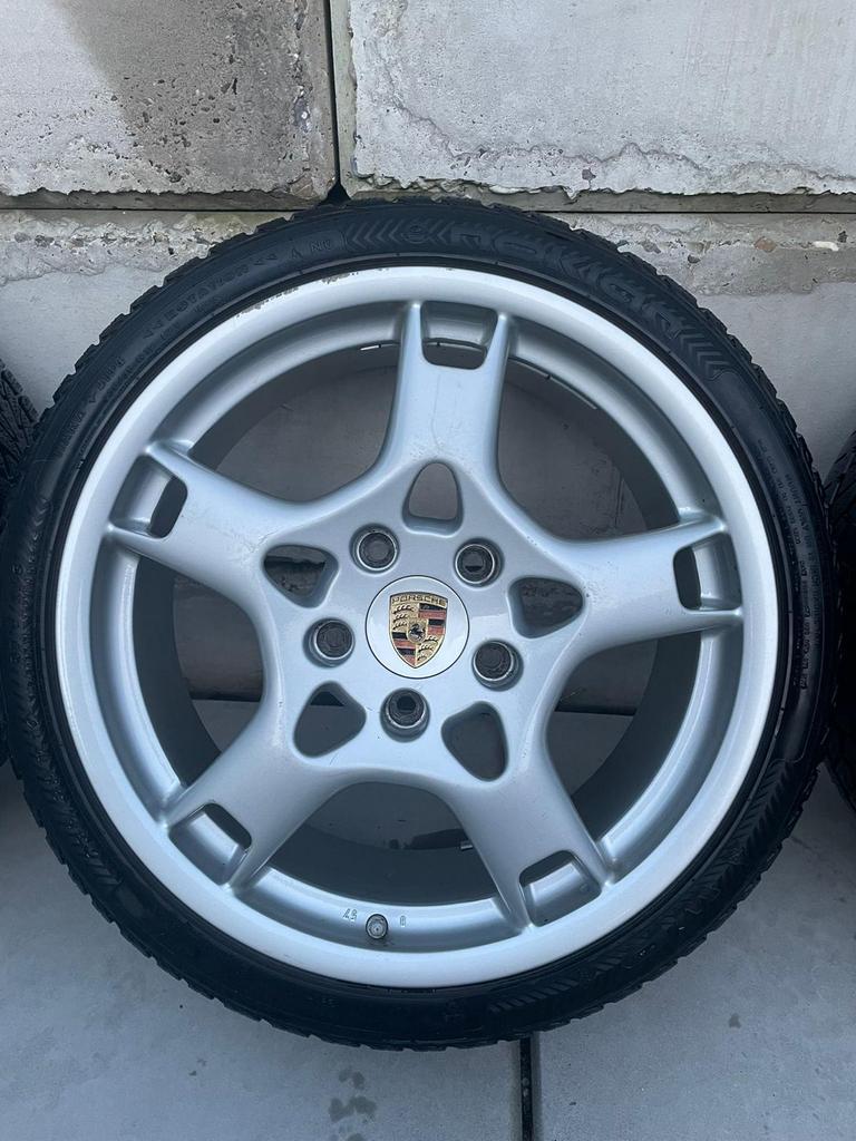 19 “ Porsche 911 993 Carrera S Winterbanden/velg, Gebruikt, 295 mm, Banden en Velgen, Winterbanden