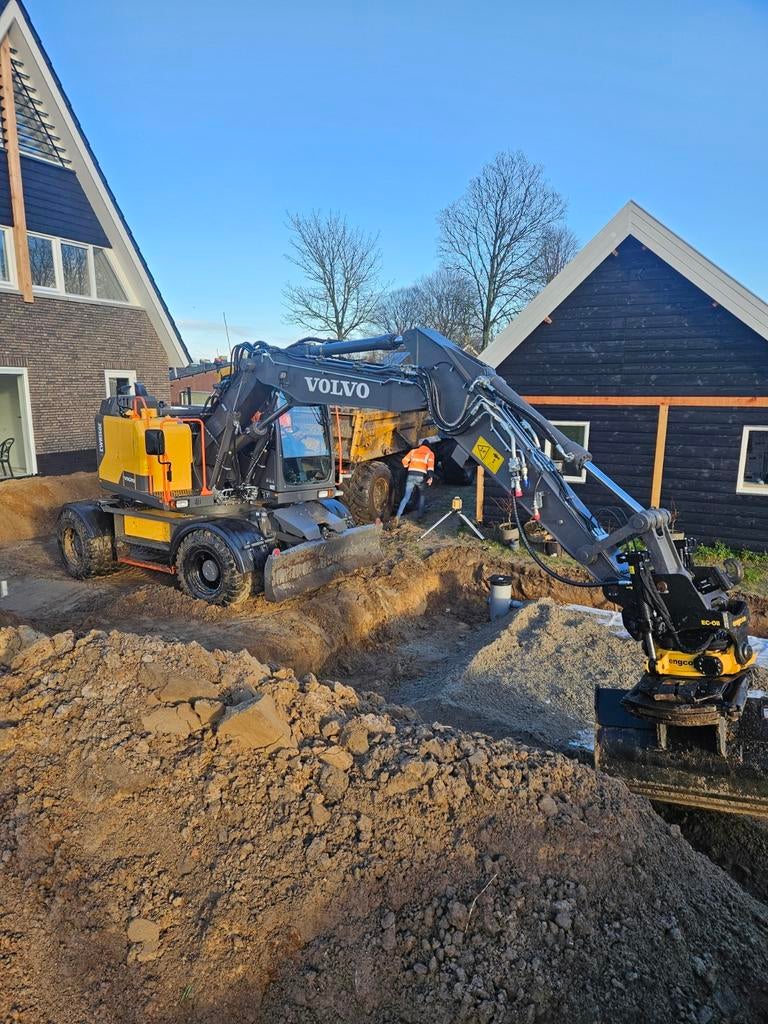 Fundering staalconstructie betonplaten klinkers zand grond, Ophalen of Verzenden, Zo goed als nieuw