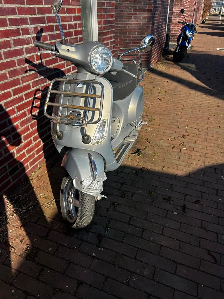 Vespa lx 50, Ophalen, Zo goed als nieuw, Benzine, Vespa LX
