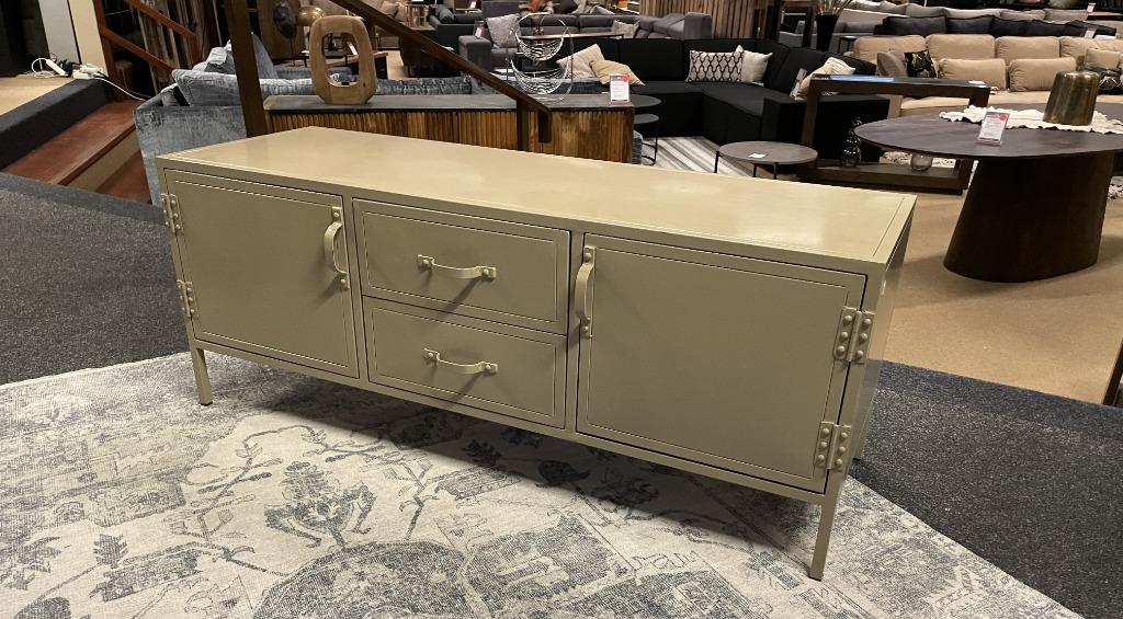Tv-Meubel industrieel 140cm Direct/Leverbaar/Enschede E-1715, #Tv-meubel#Staal#140cm#2-deuren#2-laden#Industrieel, 100 tot 150 cm