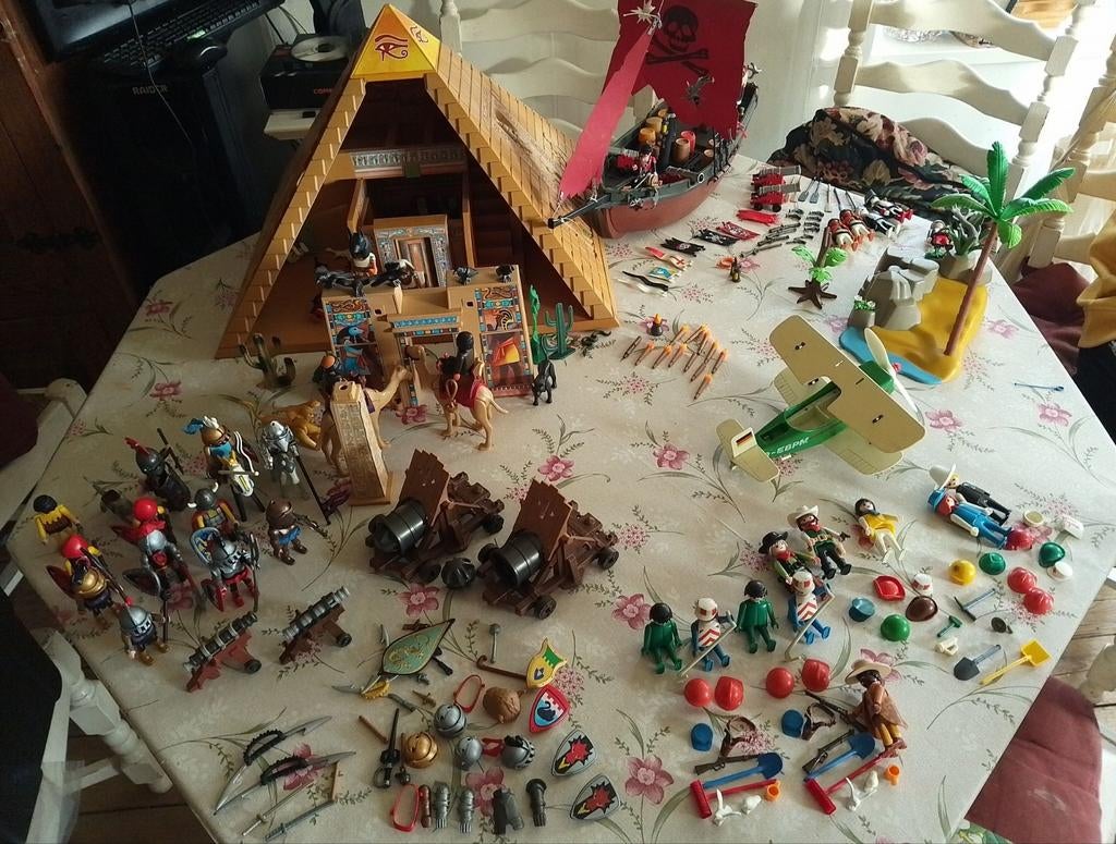 Heel veel Playmobil bieden minimaal €50,00, Ophalen of Verzenden, Zo goed als nieuw