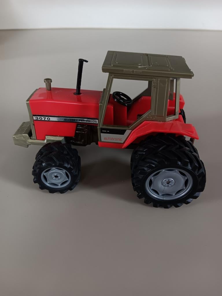 Lone Star tractor Massey Ferguson 3070, Ophalen of Verzenden, Gebruikt