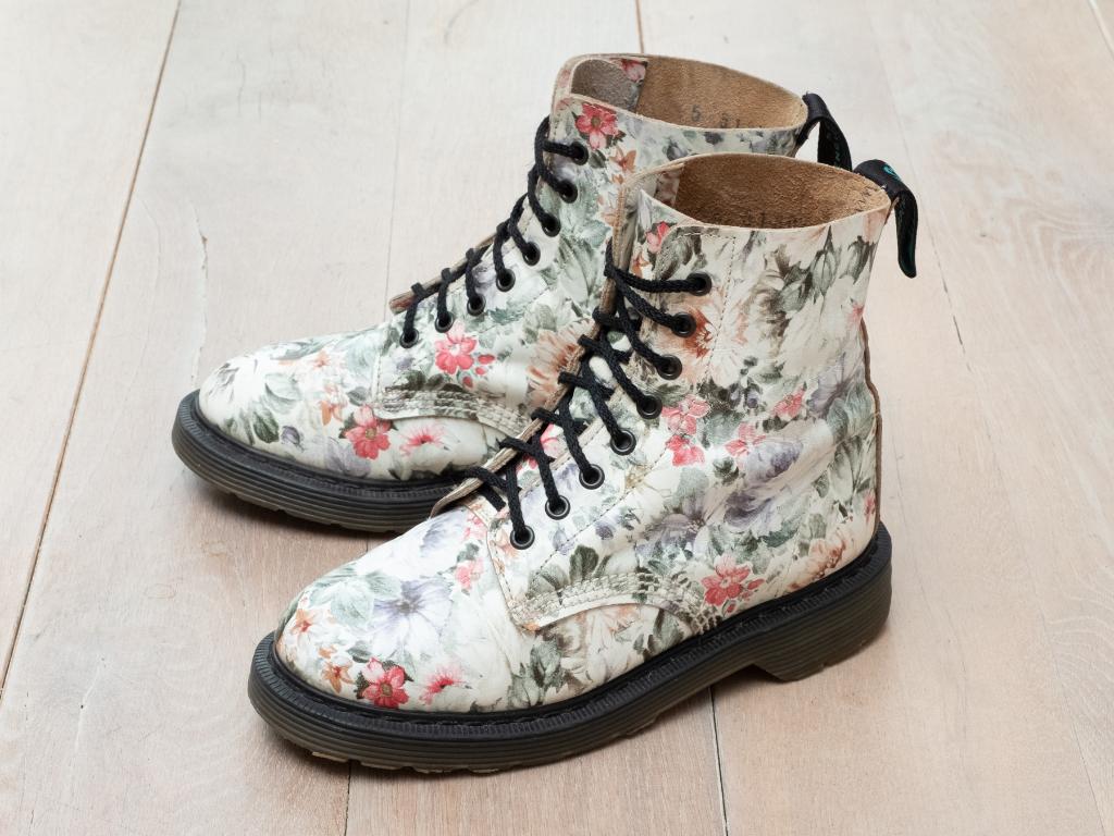 Vintage NPS Solovair 8 Eye Flowers Boots, maat UK5 - EU38, Kleding | Dames, Schoenen, Gedragen, Overige typen, Wit, Ophalen of Verzenden