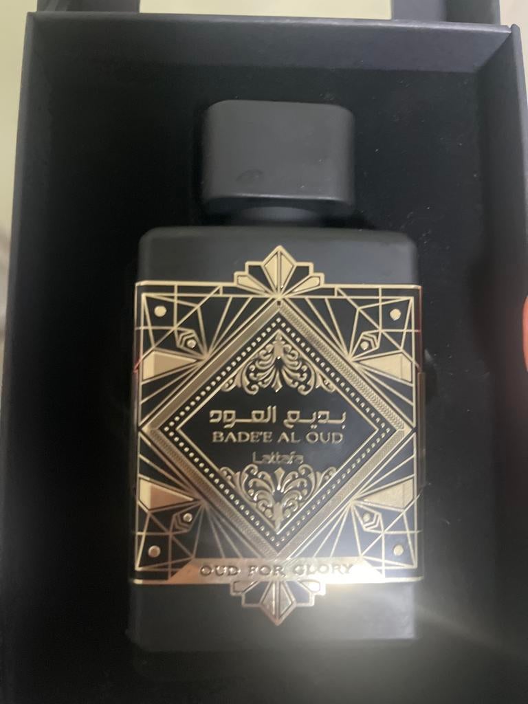 Lattafa Bade'e Al Oud Oud for Glory 100ml - Nieuwstaat, Ophalen of Verzenden, Zo goed als nieuw