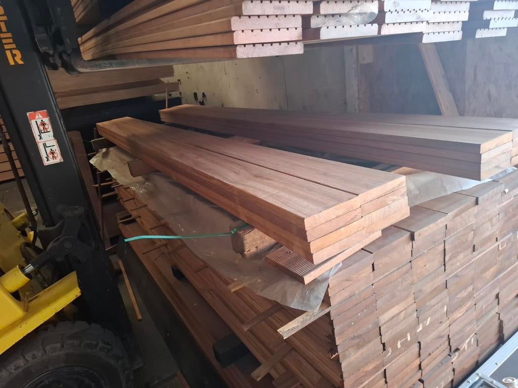 16 st hardhout vlonderplanken glad 305x14x2.5 cm bezorgen mo, Ophalen, Planken, Nieuw, Hardhout