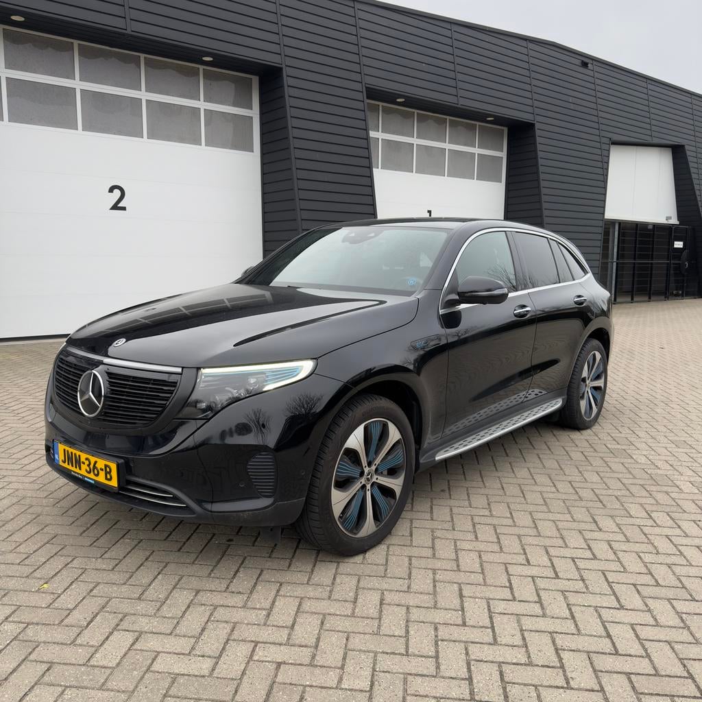 Mercedes-Benz EQC 400 4MATIC 408pk 2022 Zwart, Auto's, Mercedes-Benz, Automaat, 1800 kg, 2395 kg, 80 kWh