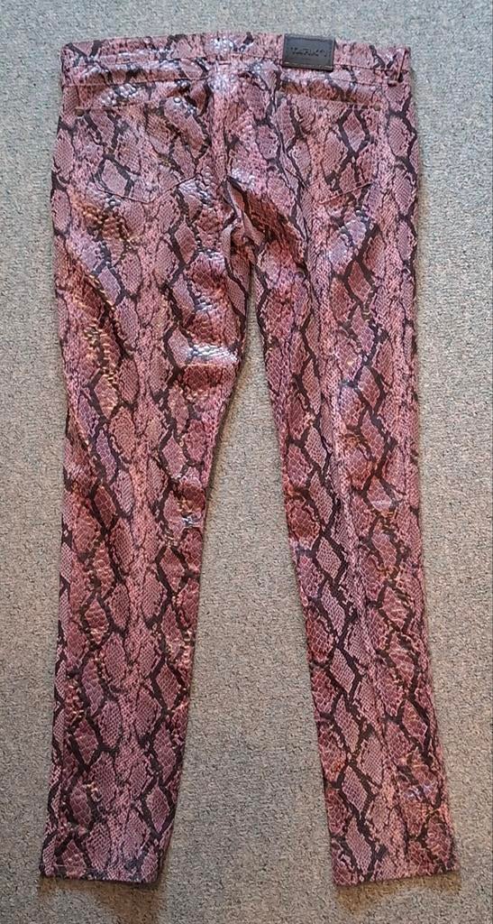 Tark stretchbroek , skinny, met slangenprint, Maat 42/44 (L), Tark, Ophalen of Verzenden, Zo goed als nieuw