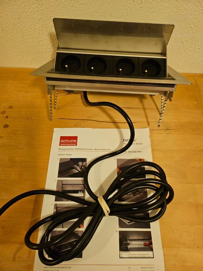 Schulte EVOline Flip Top inbouwstopcontactdoos - Nieuw, Ophalen of Verzenden, Nieuw, Stopcontact