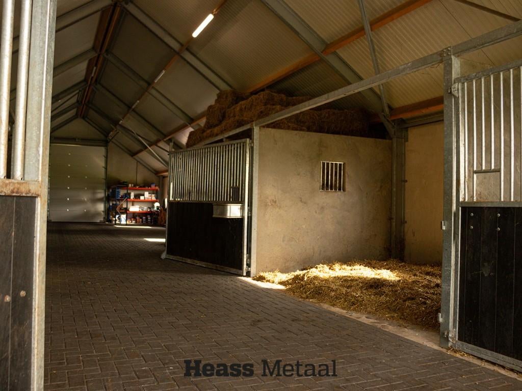 Paardenbox Draaibare Voorwand Model A | Heass, Weidegang, 4 paarden of pony's of meer